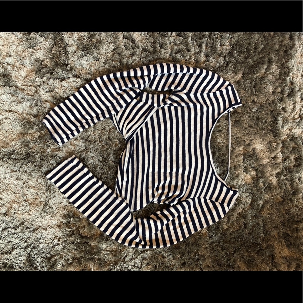 Navy crop top